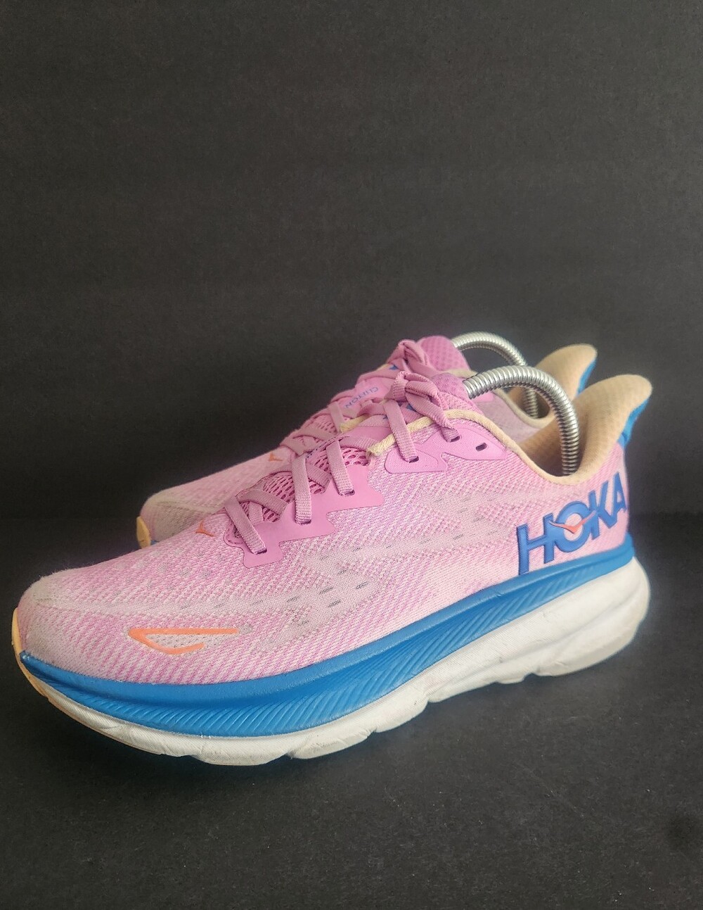 Hoka One One Clifton 9 Womens Size 9B Pink Running Shoes Sneaker